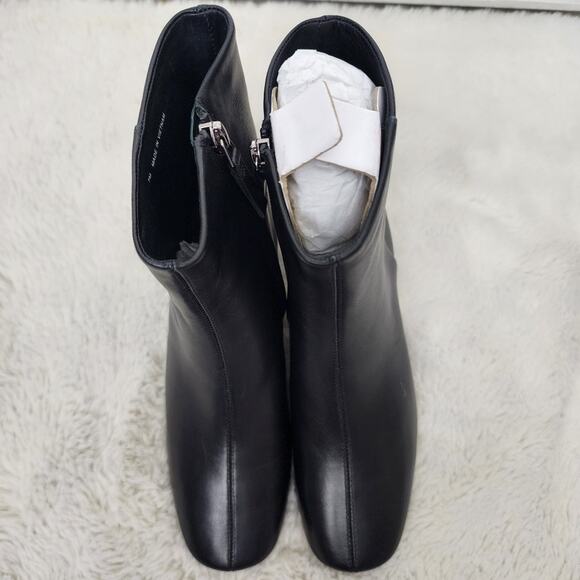 NEW Everlane The Day Sleek Black Leather Ankle Boots - Picture 9 of 15